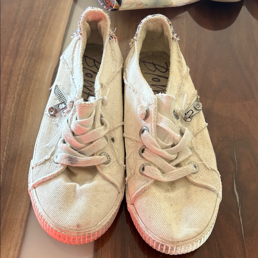 Blowfish Cream Flats with Zipper Detail